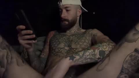 Snapshot of tuhands chatting on February 19, 7:59 am Tuhands online show from February 19, 7:59 am