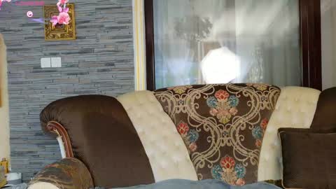 Tunde online show from May 30, 4:20 am