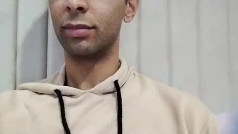 Snapshot of tunisiensexyguy chatting on December 2, 4:20 pm TunisienSexyGuy online show from December 2, 4:20 pm