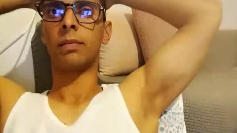 TunisienSexyGuy online show from April 19, 7:38 pm