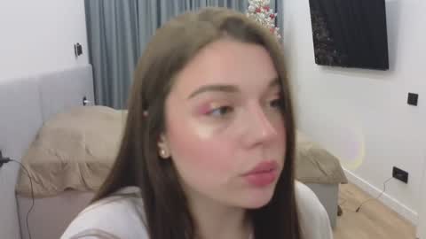 Ariana online show from January 9, 8:44 pm