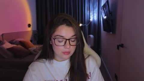 Ariana online show from October 3, 8:50 pm