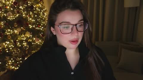 Ariana online show from December 14, 7:51 pm