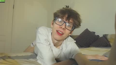 Snapshot of tuz94 chatting on December 7, 9:33 pm Dan online show from December 7, 9:33 pm