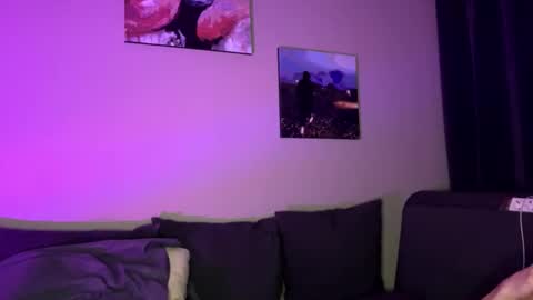 Twin Flame online show from March 11, 9:59 pm