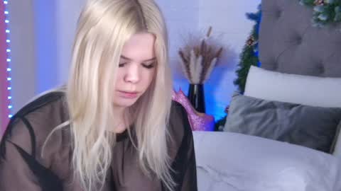 Hallie online show from January 7, 1:06 am