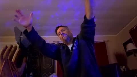 Snapshot of twerkandjerkk chatting on February 13, 2:51 am twerkandjerkk online show from February 13, 2:51 am