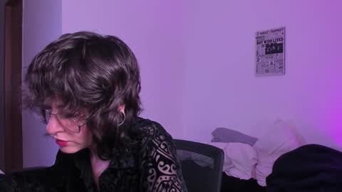 Eve  Lili online show from November 28, 7:49 pm