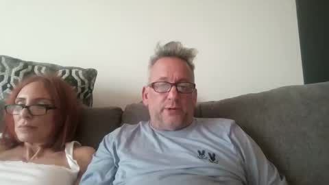 twinflame1227 online show from April 5, 9:01 pm