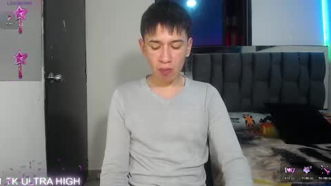 Mr Daren online show from March 12, 5:49 pm