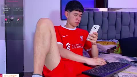 Snapshot of twink_daren chatting on June 13, 7:12 pm Mr Daren online show from June 13, 7:12 pm