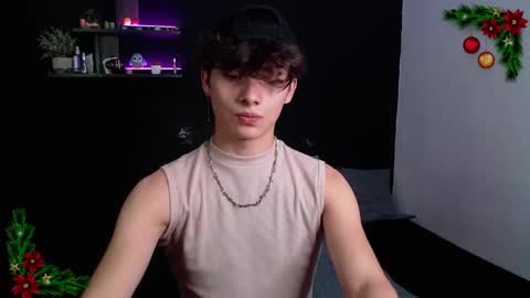Snapshot of twink_dream__ chatting on December 30, 10:01 pm jhony online show from December 30, 10:01 pm