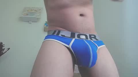 Snapshot of twink_strokes chatting on January 11, 4:36 pm twink_strokes online show from January 11, 4:36 pm