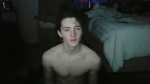 twinkboyboi69 online show from February 14, 1:24 am