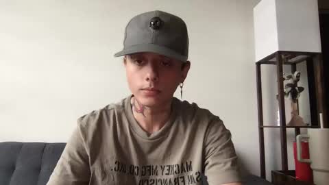 Derrick online show from September 16, 5:14 pm