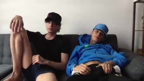 Derrick online show from September 22, 4:53 pm