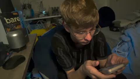 shytwink online show from October 2, 2:57 pm