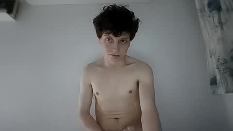 Snapshot of twinkxl03 chatting on March 2, 12:02 am twinkxl03 online show from March 2, 12:02 am