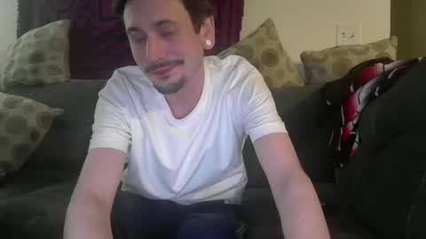 TwinkyMcgee online show from April 9, 5:51 am