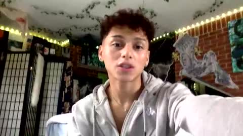 twinnkx online show from March 22, 3:59 pm