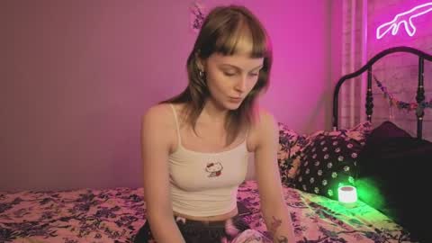 Sin and Skin online show from April 4, 6:16 pm