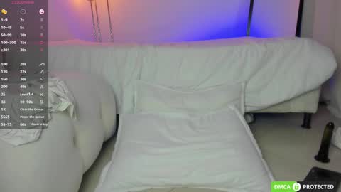 twintease online show from March 9, 2:59 am