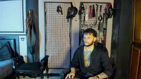 Clio  Tadeo online show from March 15, 5:02 am