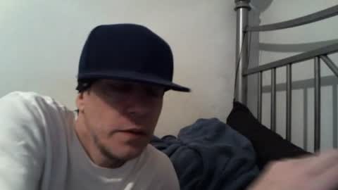 twistedvanilla online show from December 2, 12:05 am