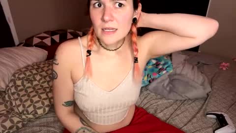 Snapshot of twitchinwhore chatting on January 23, 5:24 am twitchinwhore online show from January 23, 5:24 am