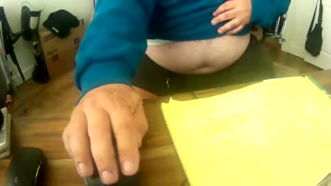 two_wheels_two_balls online show from November 12, 7:24 pm