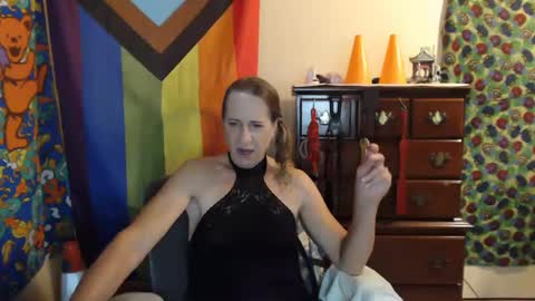 Snapshot of twocumkerry chatting on October 23, 9:52 am twocumkerry online show from October 23, 9:52 am