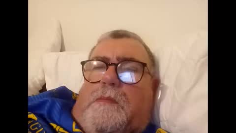 twohats2810 online show from December 20, 6:37 pm