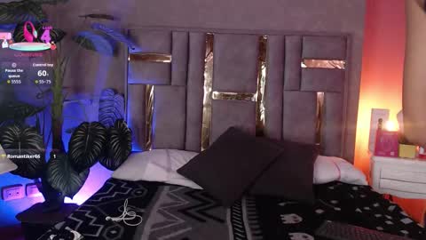 tyla_ks online show from December 22, 7:55 pm