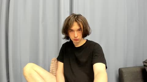 Snapshot of tyler__johnson chatting on January 14, 5:45 pm Tyler  johnson online show from January 14, 5:45 pm