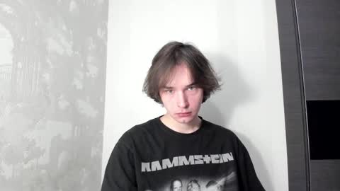 Snapshot of tyler__johnson chatting on October 17, 4:09 pm Tyler  johnson online show from October 17, 4:09 pm