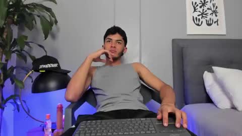 Tyler Fox online show from June 29, 9:04 pm