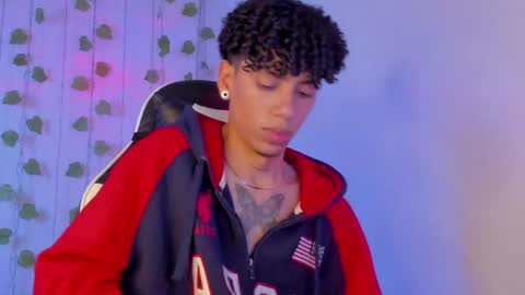 Snapshot of tyler_garcia_ chatting on February 17, 12:59 pm Tyler Garcia online show from February 17, 12:59 pm