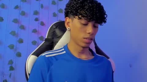 Snapshot of tyler_garcia_ chatting on February 20, 4:18 am Tyler Garcia online show from February 20, 4:18 am