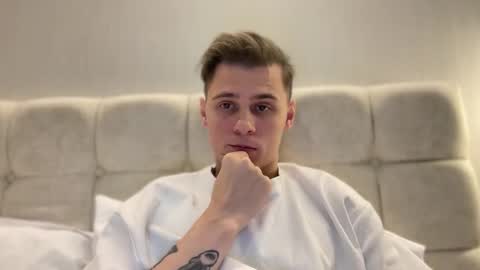 Snapshot of tyler_garrner chatting on September 20, 6:42 pm tyler_garrner online show from September 20, 6:42 pm