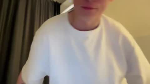 Snapshot of tyler_garrner chatting on October 5, 2:15 pm tyler_garrner online show from October 5, 2:15 pm