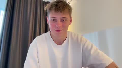 Snapshot of tyler_garrner chatting on October 6, 12:57 pm tyler_garrner online show from October 6, 12:57 pm