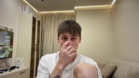 Snapshot of tyler_garrner chatting on November 3, 4:30 pm tyler_garrner online show from November 3, 4:30 pm