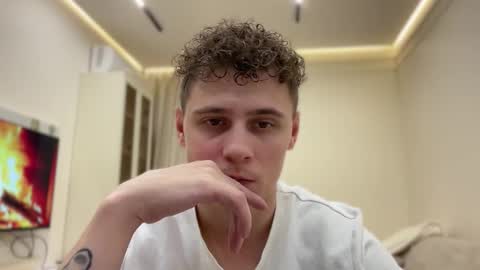 tyler_garrner online show from November 28, 4:31 pm