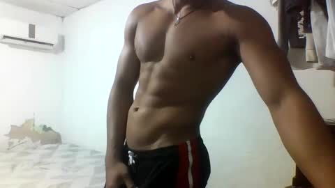 Snapshot of tyler_gold823 chatting on February 4, 1:59 pm Tyler online show from February 4, 1:59 pm