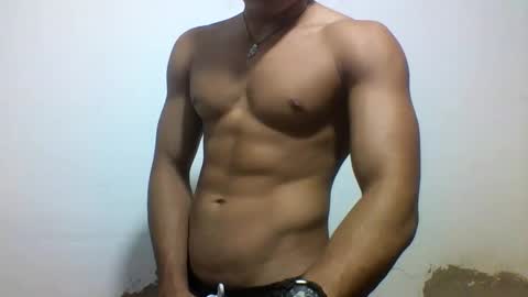 Snapshot of tyler_gold823 chatting on February 24, 1:10 pm Tyler online show from February 24, 1:10 pm