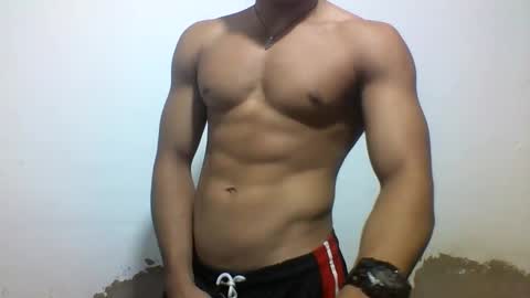 Snapshot of tyler_gold823 chatting on March 1, 2:02 pm Tyler online show from March 1, 2:02 pm