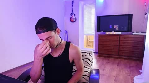 Tyler and Chris online show from October 7, 10:34 am