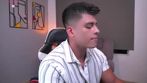 Snapshot of tyler_muscle chatting on March 14, 1:23 am David online show from March 14, 1:23 am