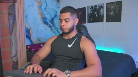 Snapshot of tyler_price01 chatting on September 26, 7:07 pm Tyler online show from September 26, 7:07 pm