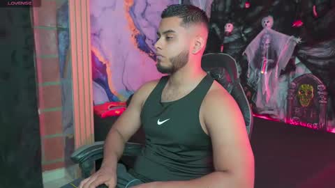 Snapshot of tyler_price01 chatting on October 8, 11:46 pm Tyler online show from October 8, 11:46 pm